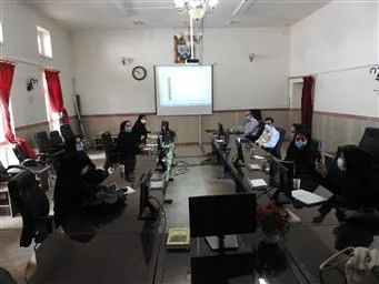 برگزاری کارگاه آموزش به بیمار و خانواده با هدف توانمندسازی کارشناسان