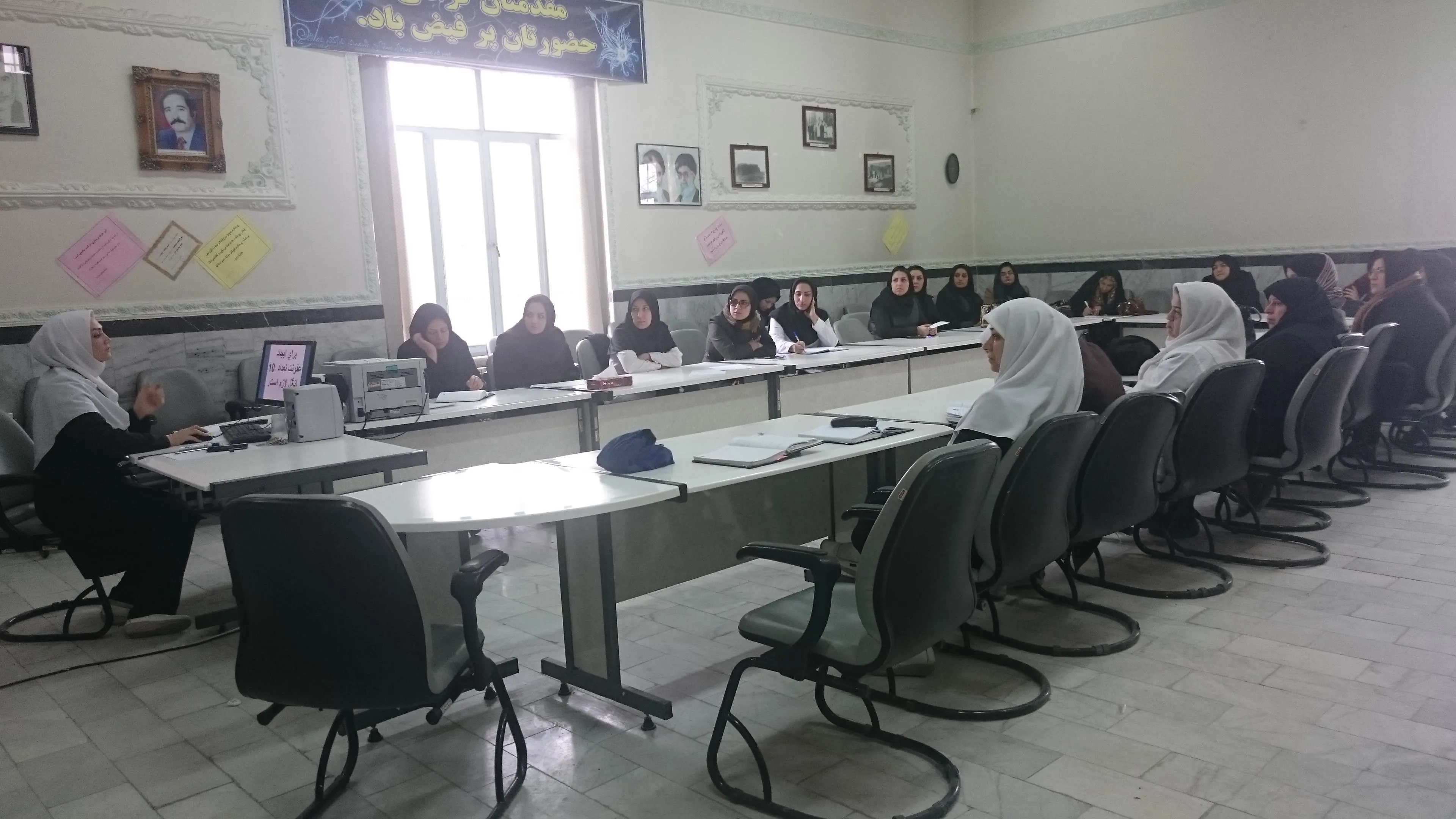 جلسه آموزشی آنفلوآنزا H1N1 ویژه همکاران محترم بیمارستان شهید بهشتی توسط واحد کنترل عفونت بیمارستان برگزار گردید . 