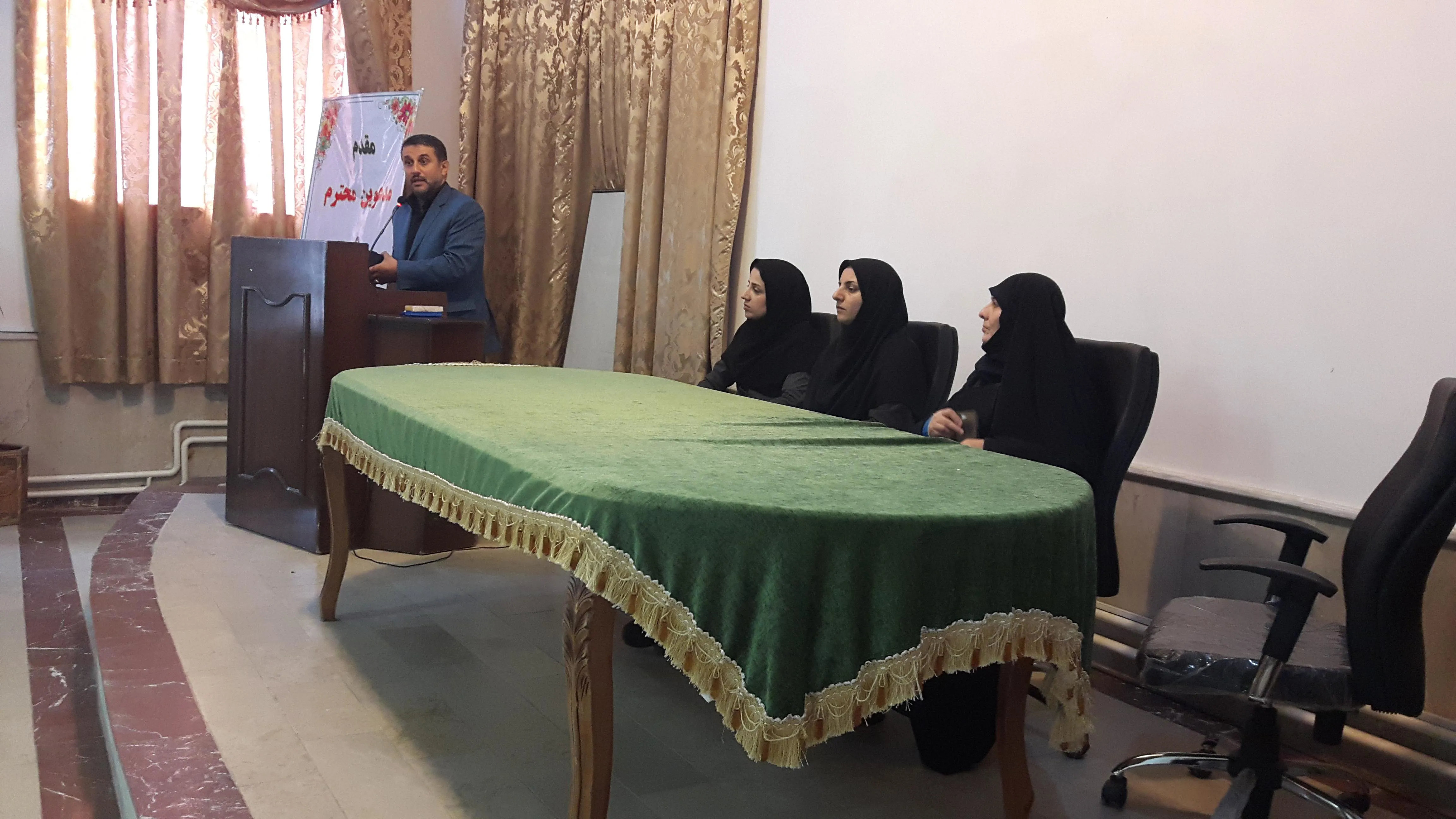 برگزاری کارگاه آموزشی مديريت خدمات پرستاري  ، مديريت خطا ، اصول صحيح دارو دهي بر اساس 10R