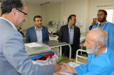 عیادت از بیماران در هفته سلامت